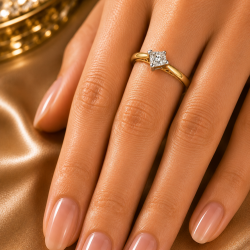 Pre Owned 18ct Princess Cut Diamond Solitaire Ring ZB724
